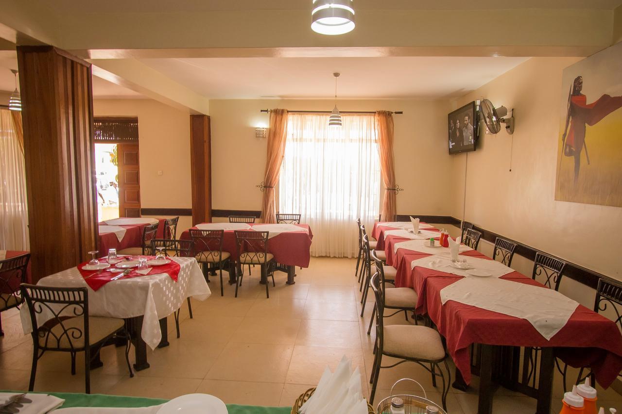 Northern Galaxy Hotel Isiolo Luaran gambar